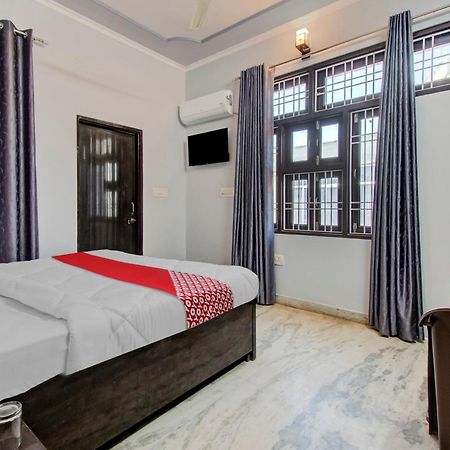 Oyo Flagship 81130 Vanya Guest House Jaipur Buitenkant foto