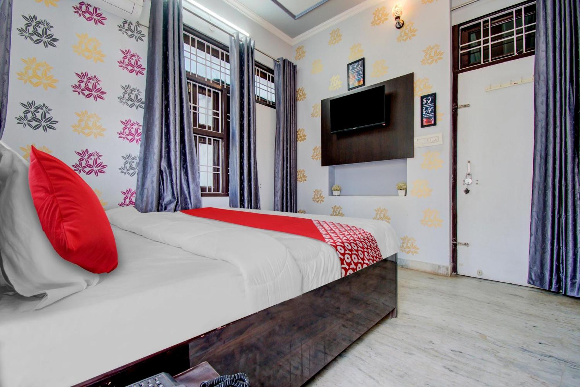 Oyo Flagship 81130 Vanya Guest House Jaipur Buitenkant foto