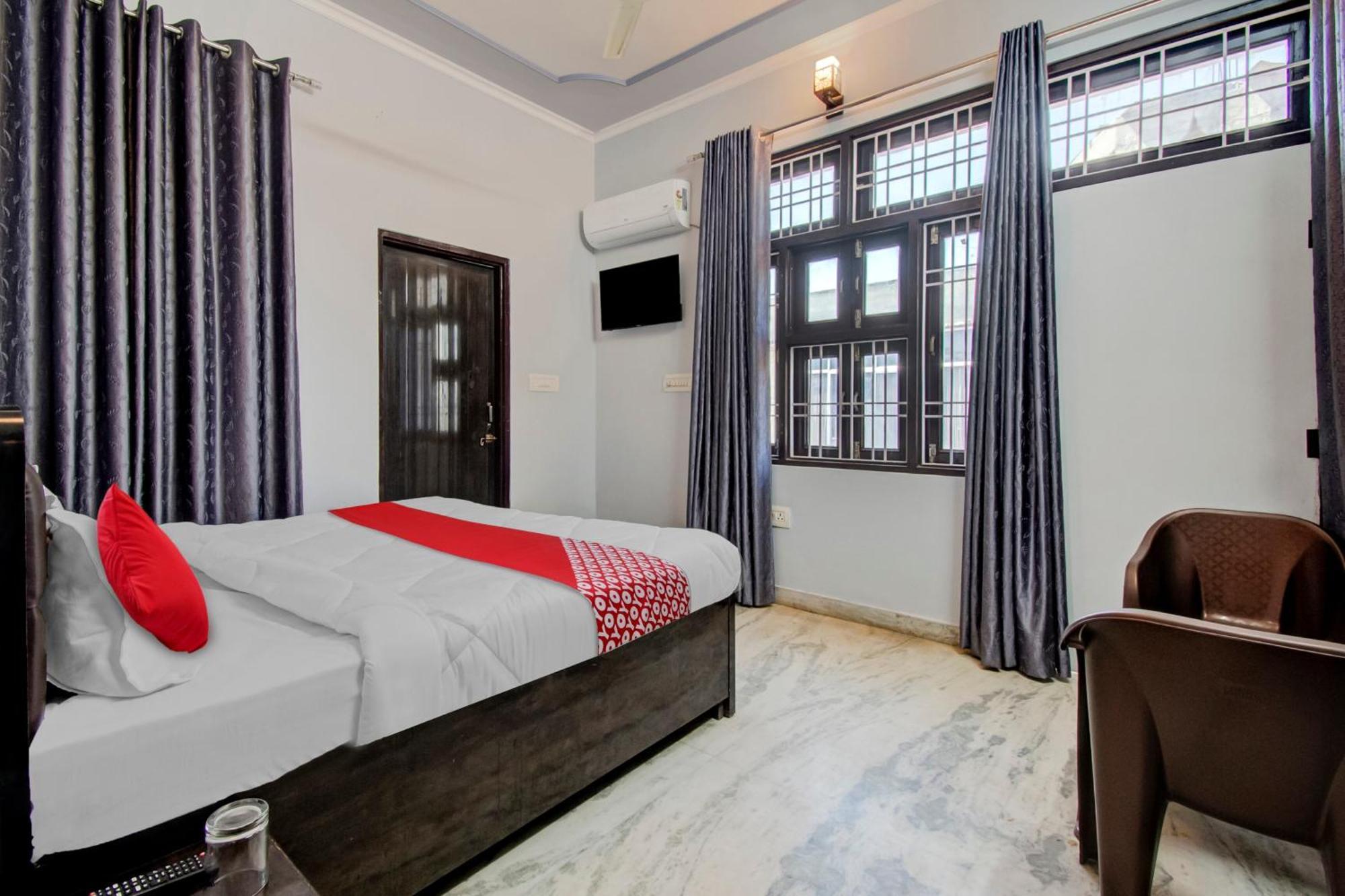 Oyo Flagship 81130 Vanya Guest House Jaipur Buitenkant foto
