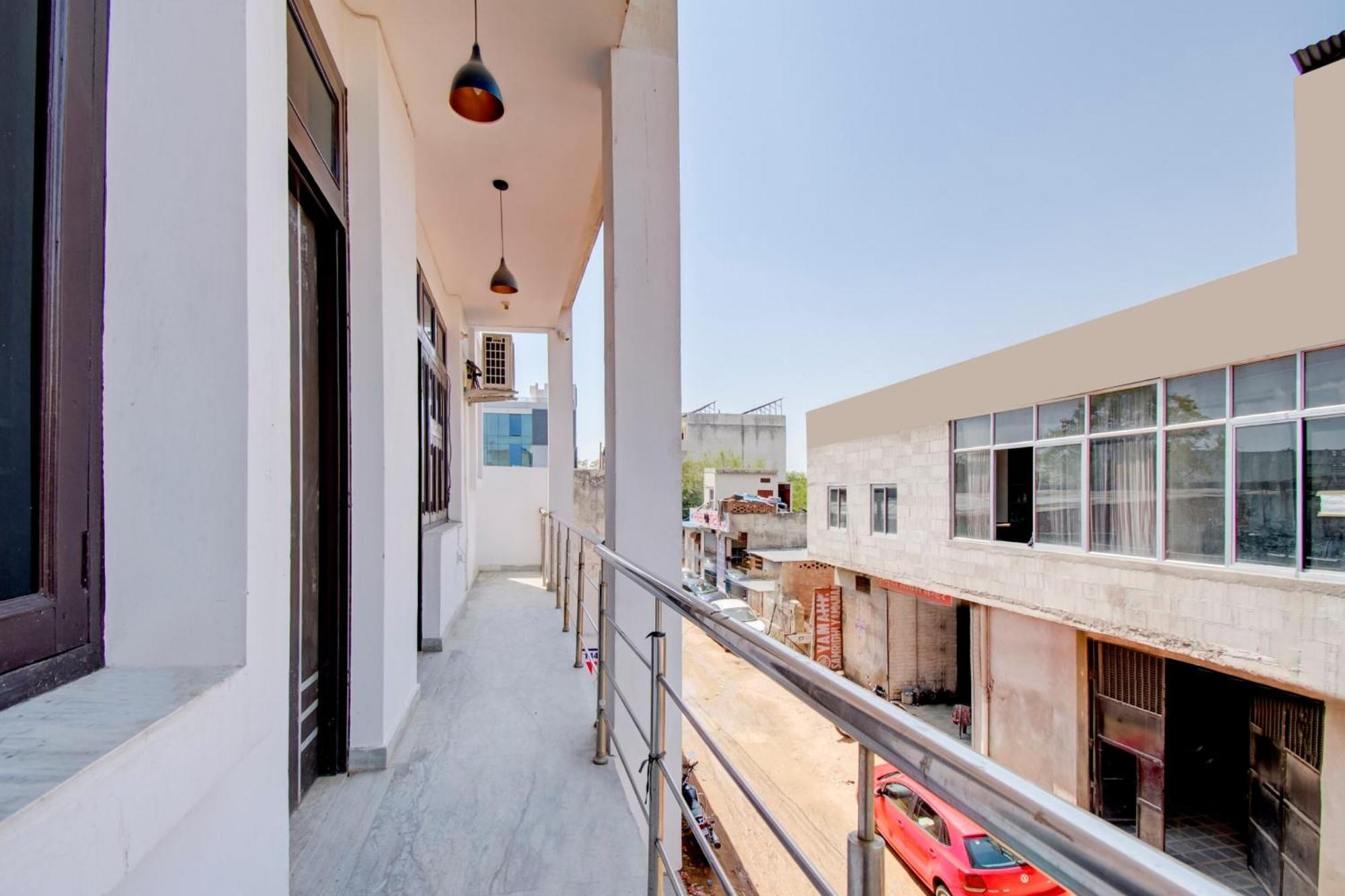 Oyo Flagship 81130 Vanya Guest House Jaipur Buitenkant foto